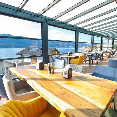 Complex Lavalliere & Sărniţa