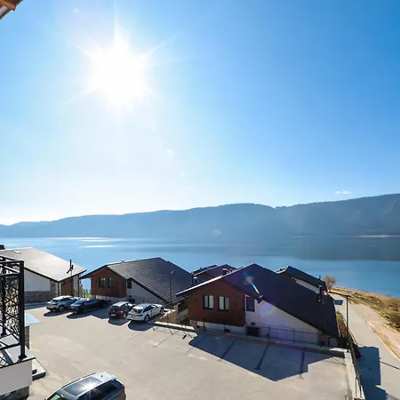 Lavalliere & Resort Sarnitsa