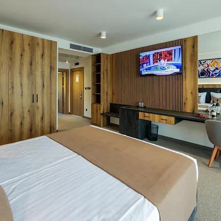 Lavalliere & Resort Sarnitsa