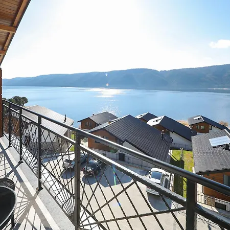 Lavalliere & Sărniţa