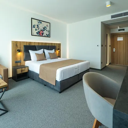 Lavalliere & Complex Sărniţa