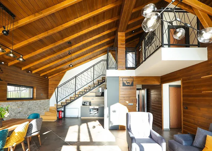 Üdülőközpont Lavalliere & *