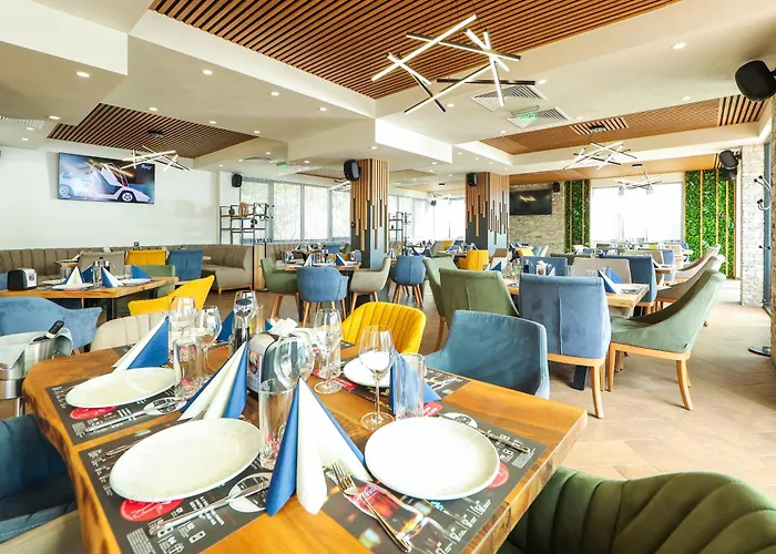 Lavalliere & * Szarnica