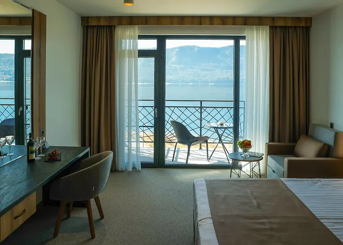 Üdülőközpont Lavalliere &