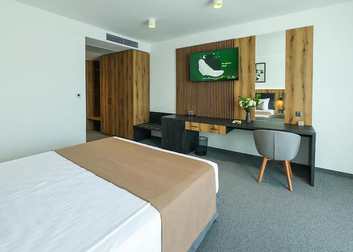 Lavalliere & Üdülőközpont Szarnica