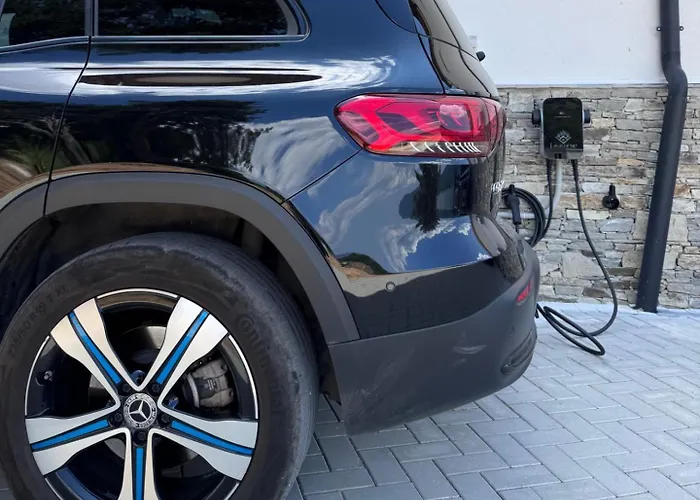 Lavalliere & Üdülőközpont Szarnica